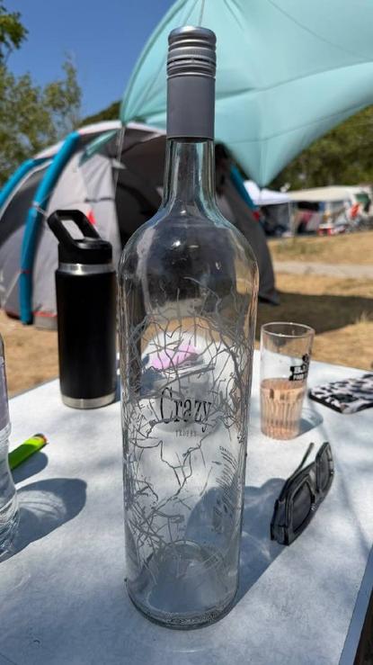Daisy’s Doop in Saint-Aygulf: Zon, Zee en Zand tussen de Tenen